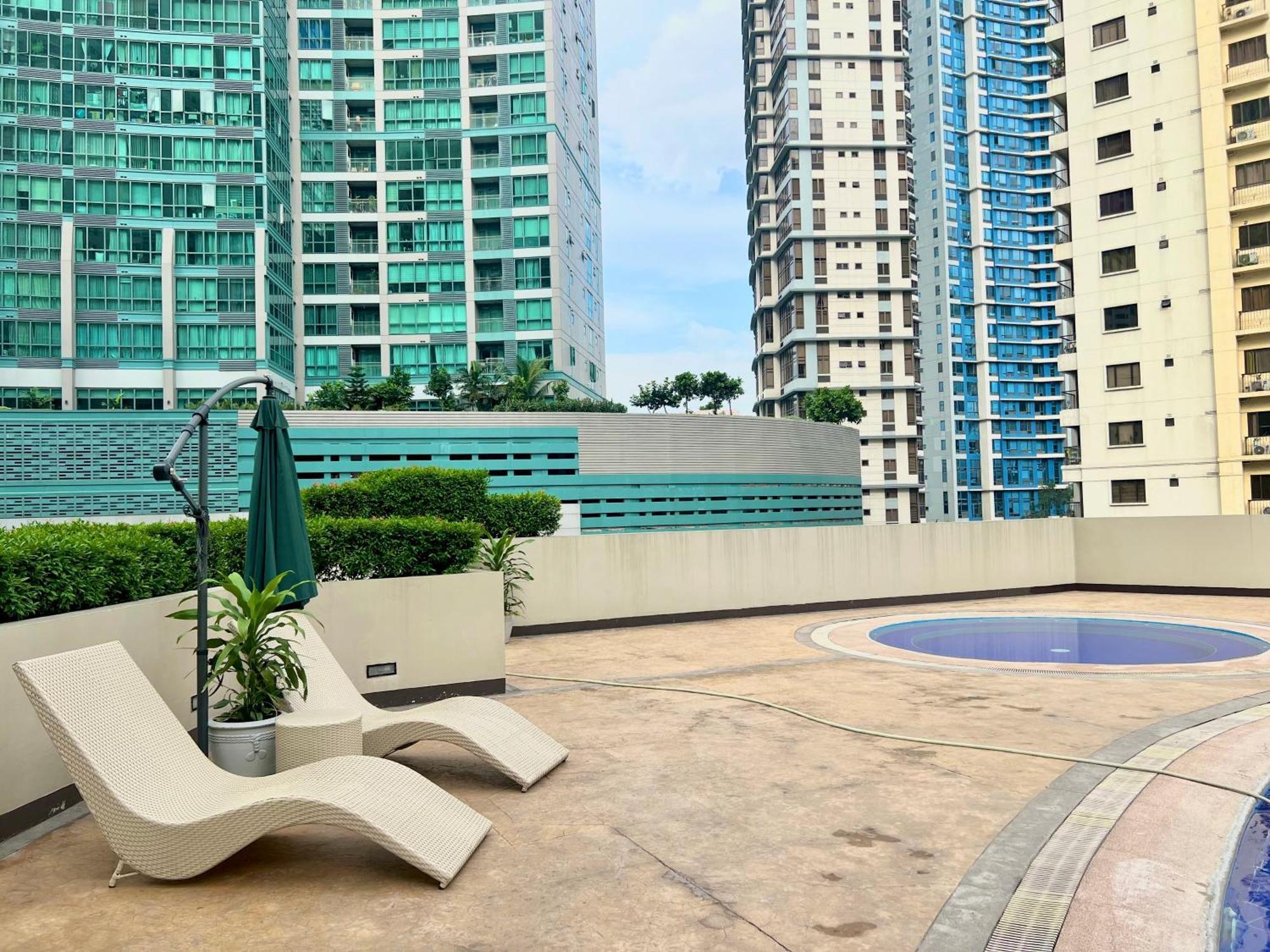 Fort Bonifacio Bgc Condo Taguig Kültér fotó